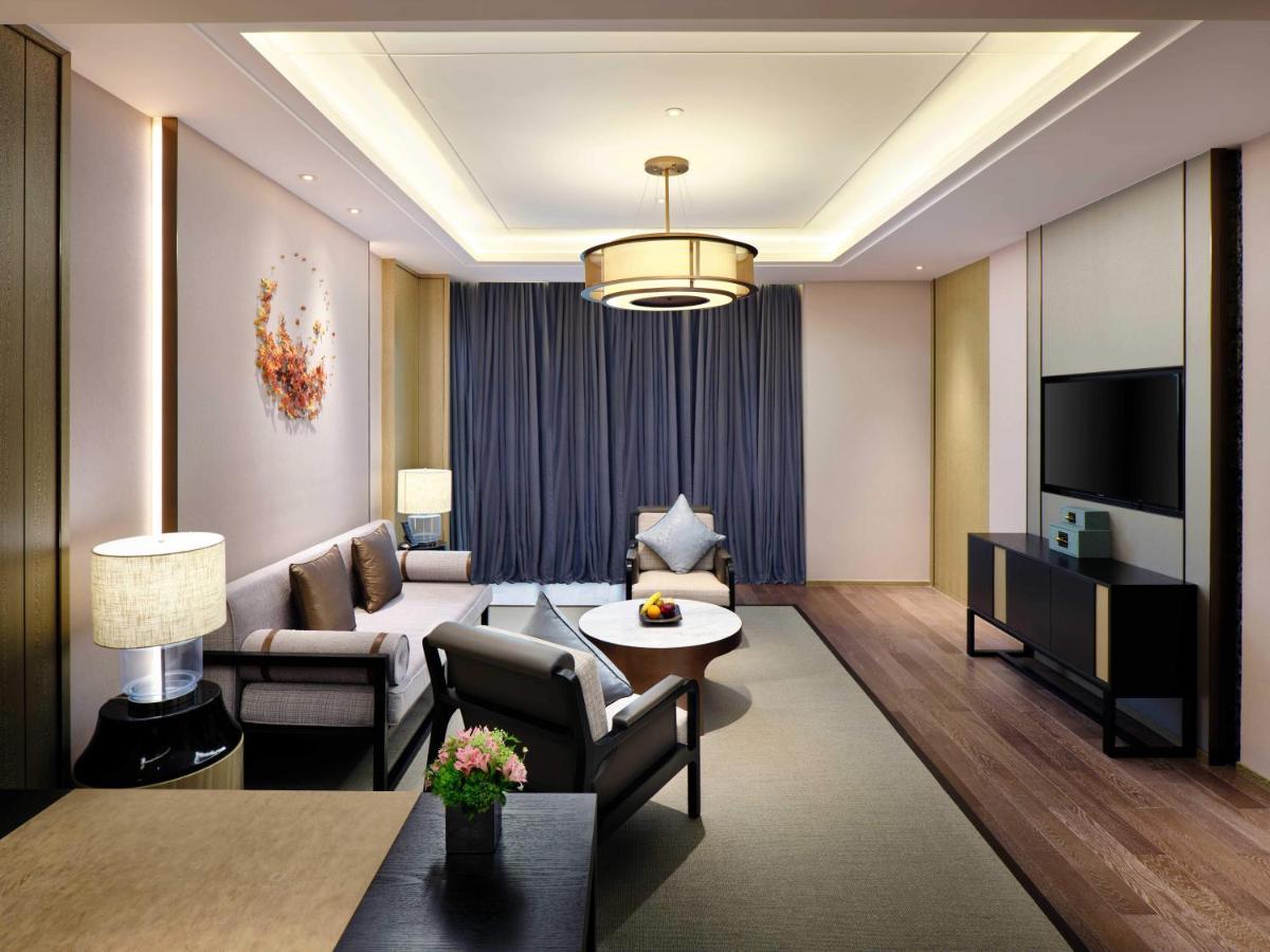 Primus Sanjiagang - Offer Pudong International Airport And Shuttle